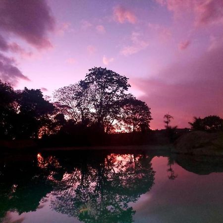 Sertao Veredas Hotel Fazenda Paraopeba 外观 照片